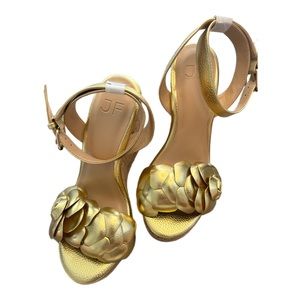 NWOT JustFab Floral Wedges